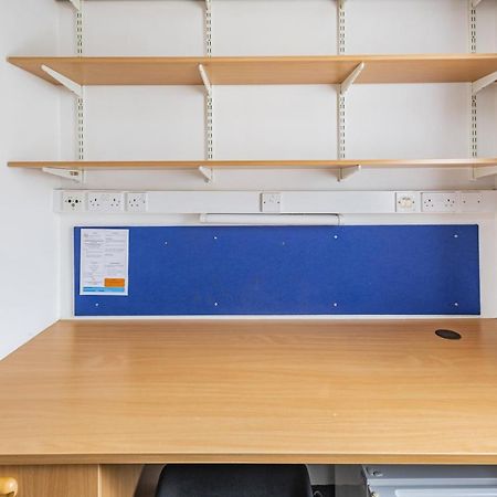 Vibrant Ensuite Rooms, Hatfield - Sk Εξωτερικό φωτογραφία