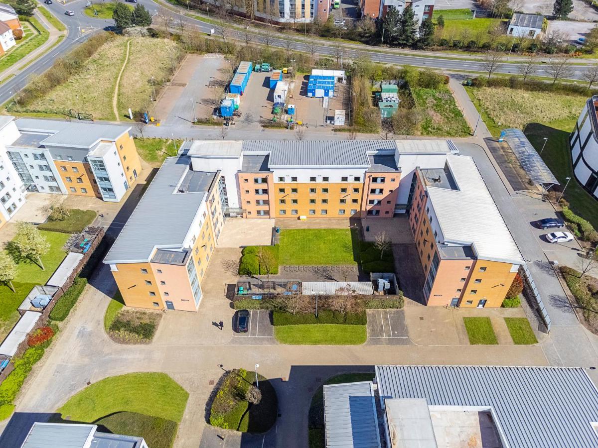 Vibrant Ensuite Rooms, Hatfield - Sk Εξωτερικό φωτογραφία